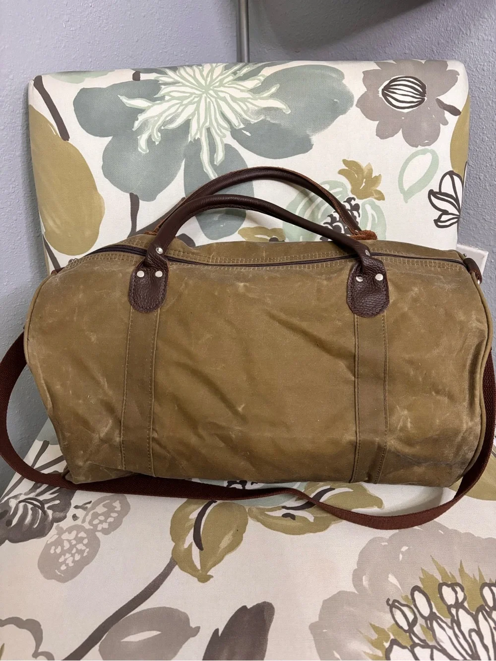 Scarborough and Tweed Morgan Stanley Men's Brown/Olive Canvas Weekender Bag